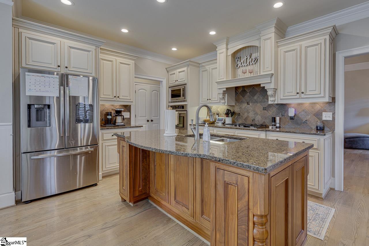 106 Kettle Oak Way Simpsonville, SC 29680
