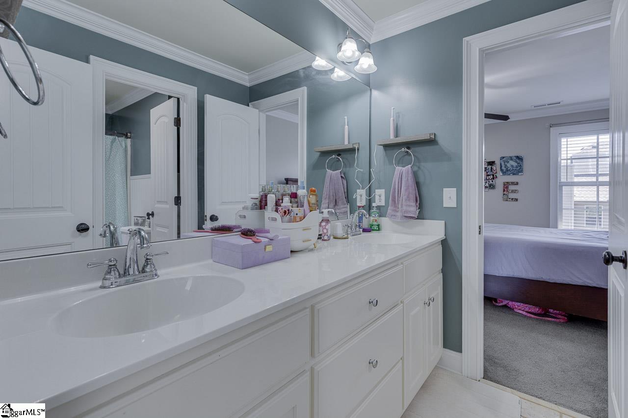 106 Kettle Oak Way Simpsonville, SC 29680