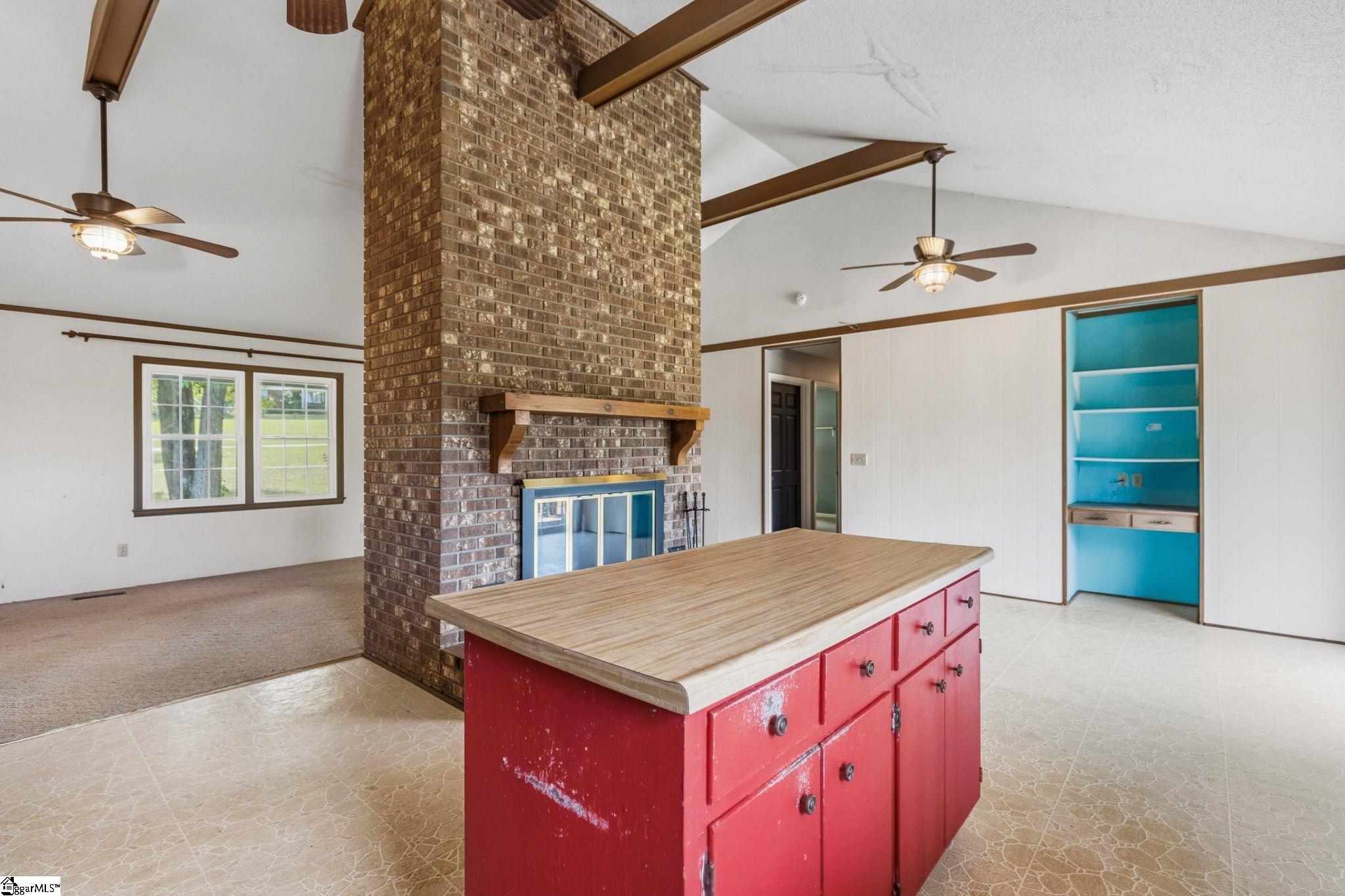 430 John High Road Campobello, SC 29322