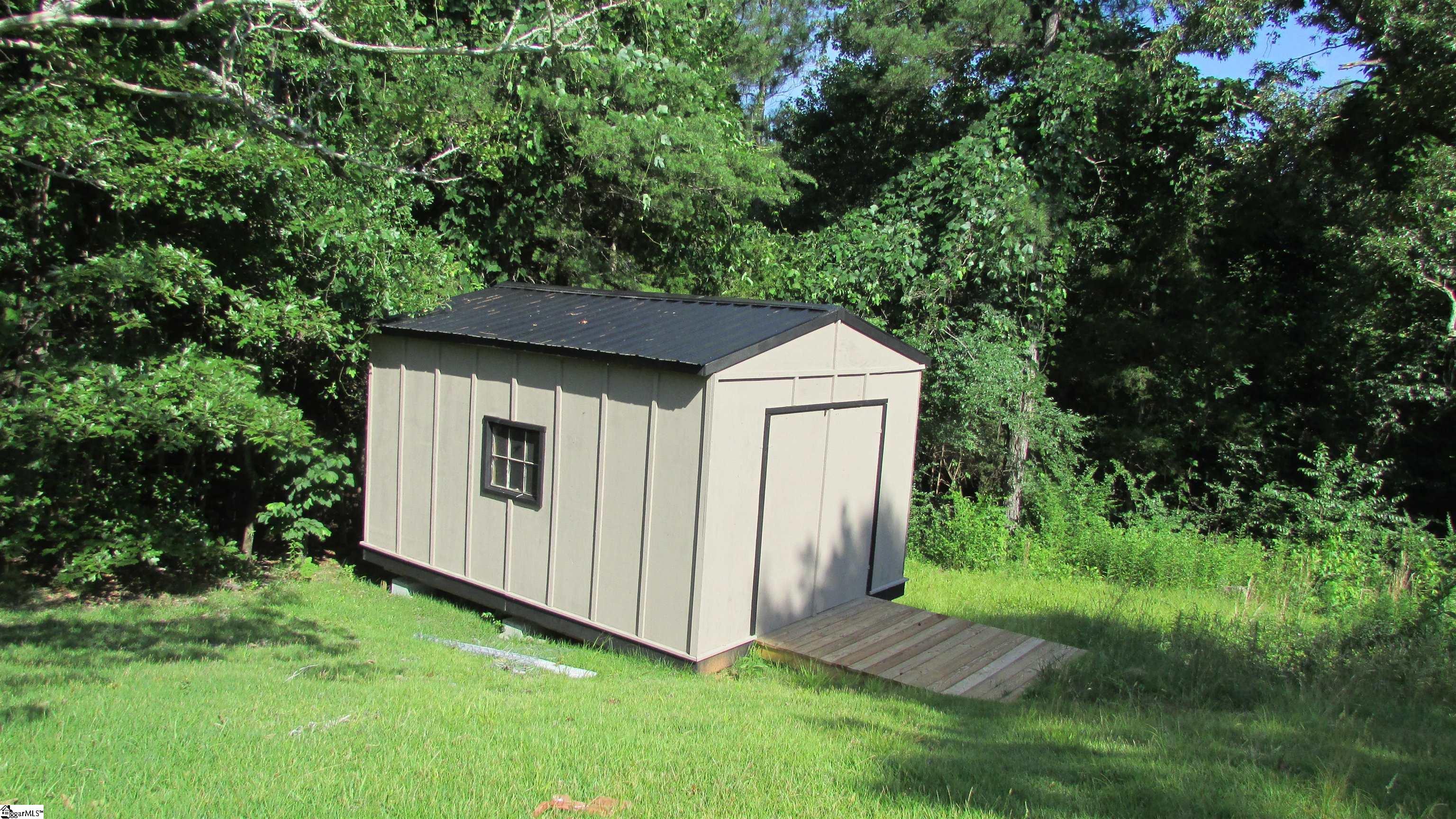 1071 Bethel Church Road Laurens, SC 29360