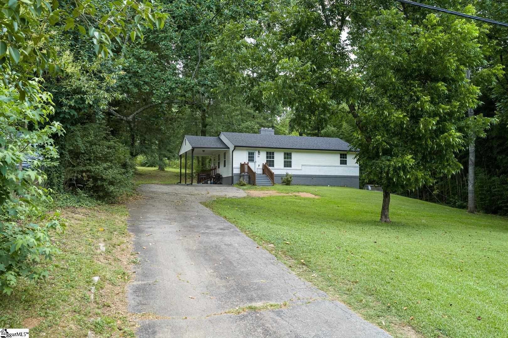 384 Ammons Road Spartanburg, SC 29306