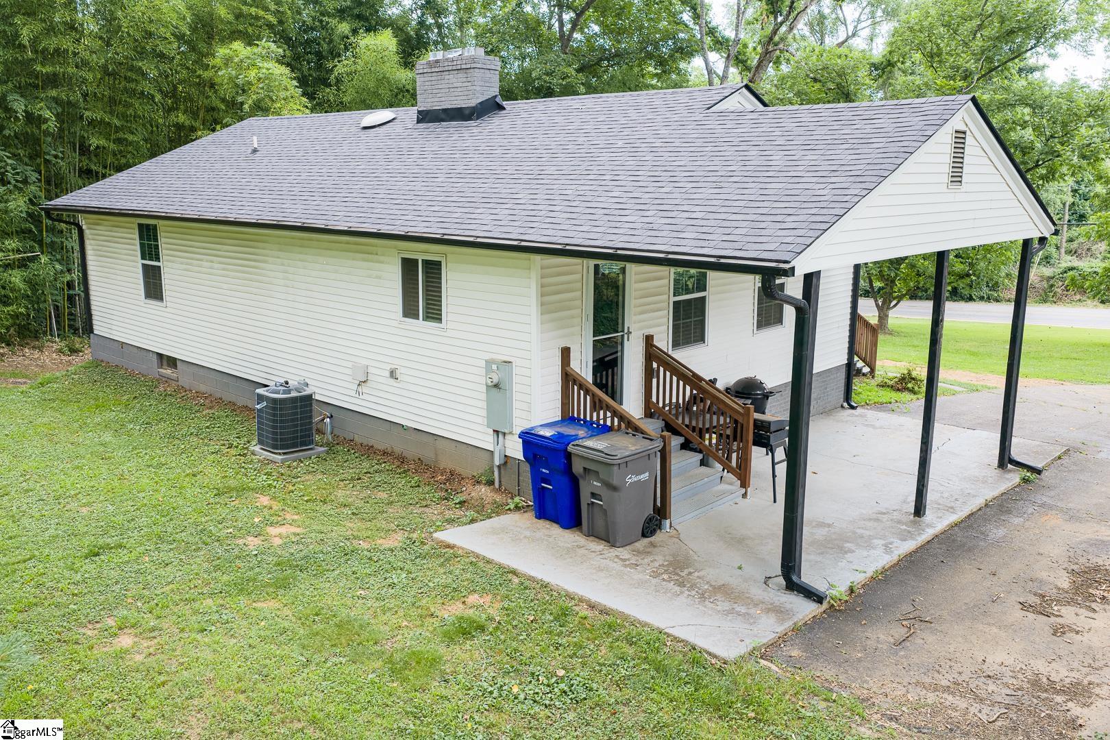 384 Ammons Road Spartanburg, SC 29306