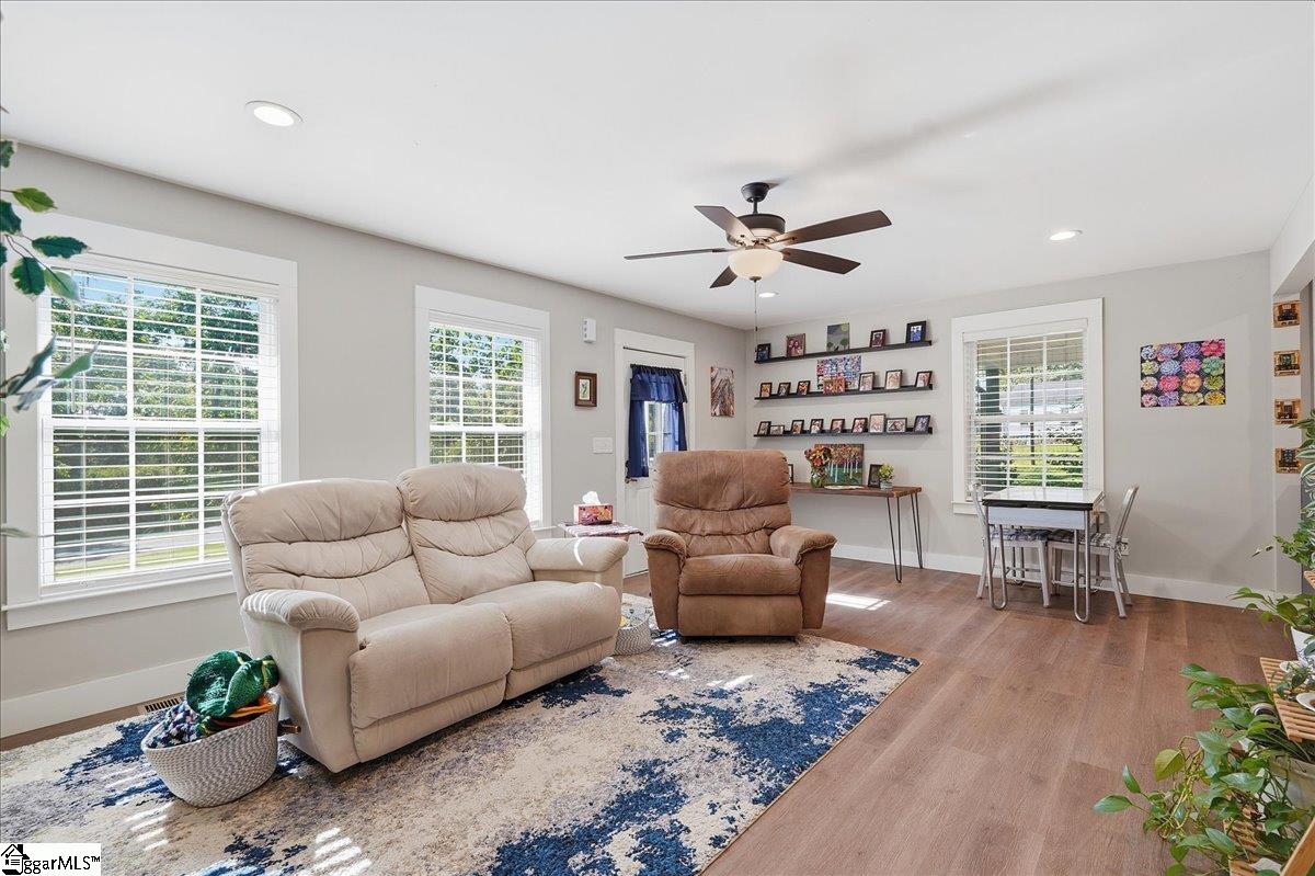 384 Ammons Road Spartanburg, SC 29306
