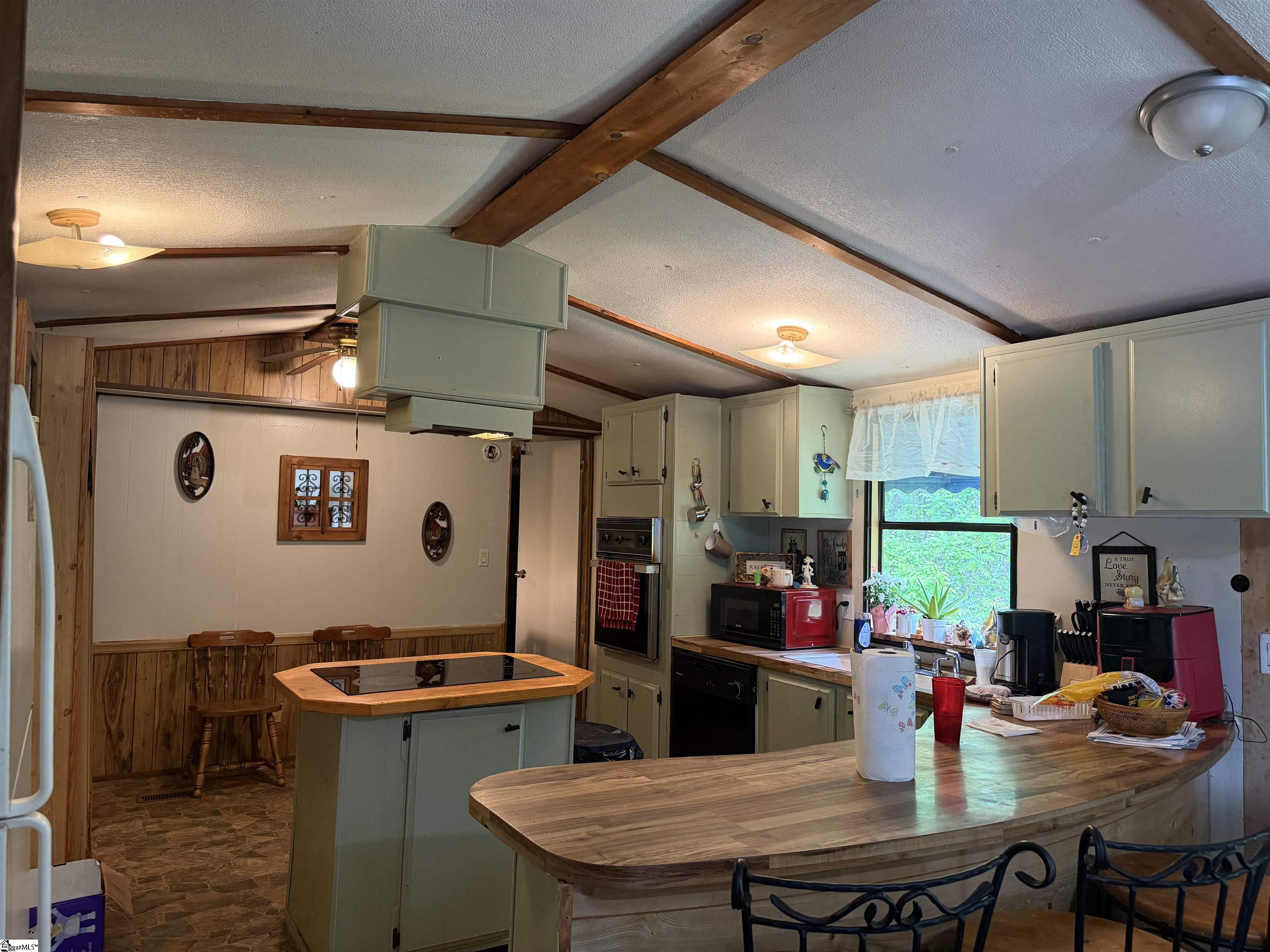 111 Camp Road UNIT Unit 1-4 Central, SC 29630