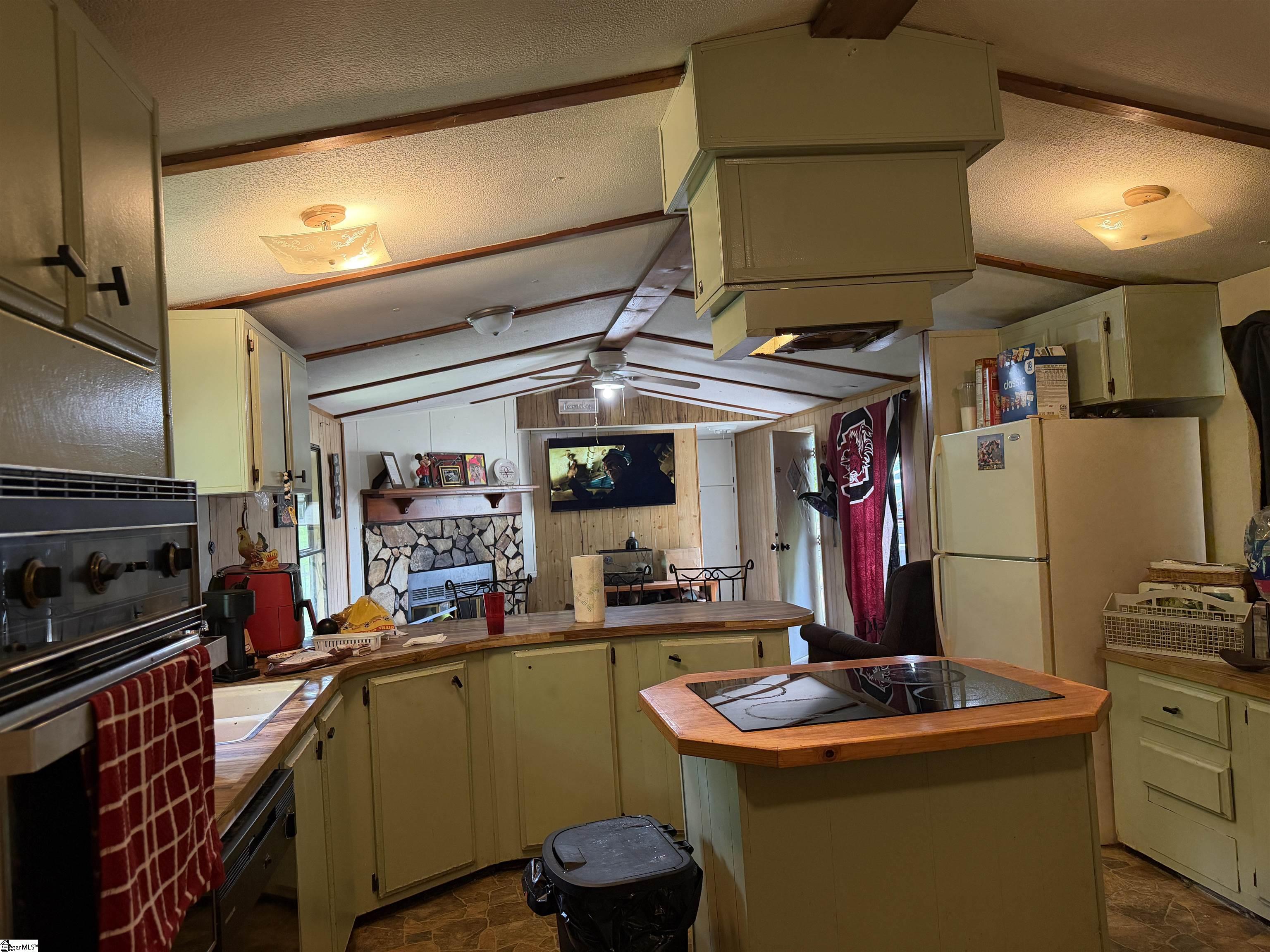 111 Camp Road UNIT Unit 1-4 Central, SC 29630