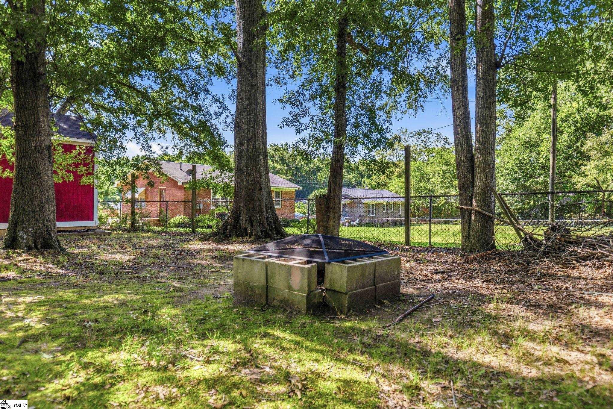 711 Hellams Street Fountain Inn, SC 29644