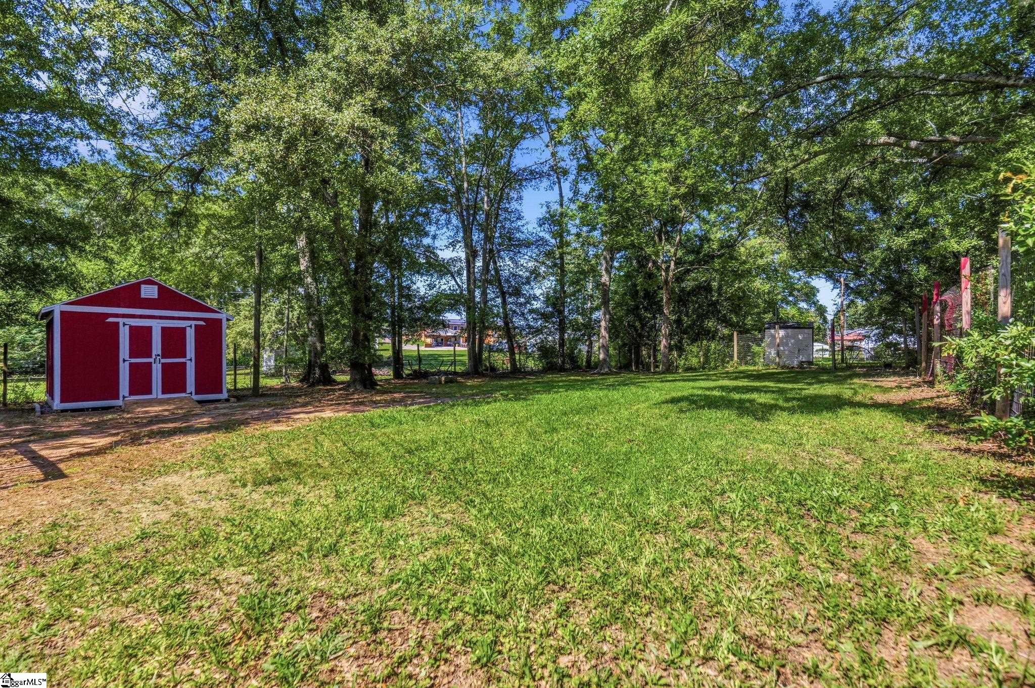 711 Hellams Street Fountain Inn, SC 29644
