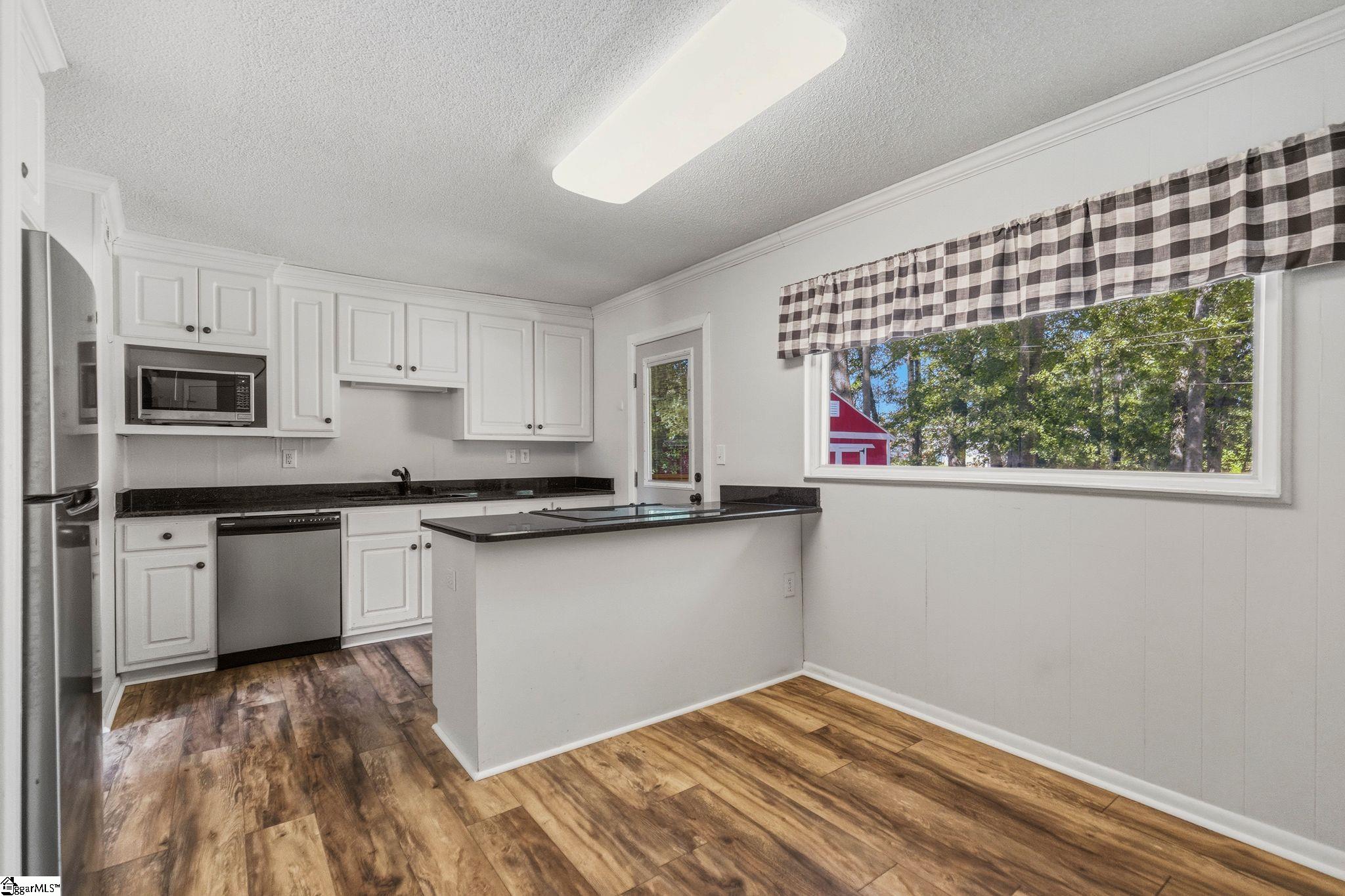 711 Hellams Street Fountain Inn, SC 29644