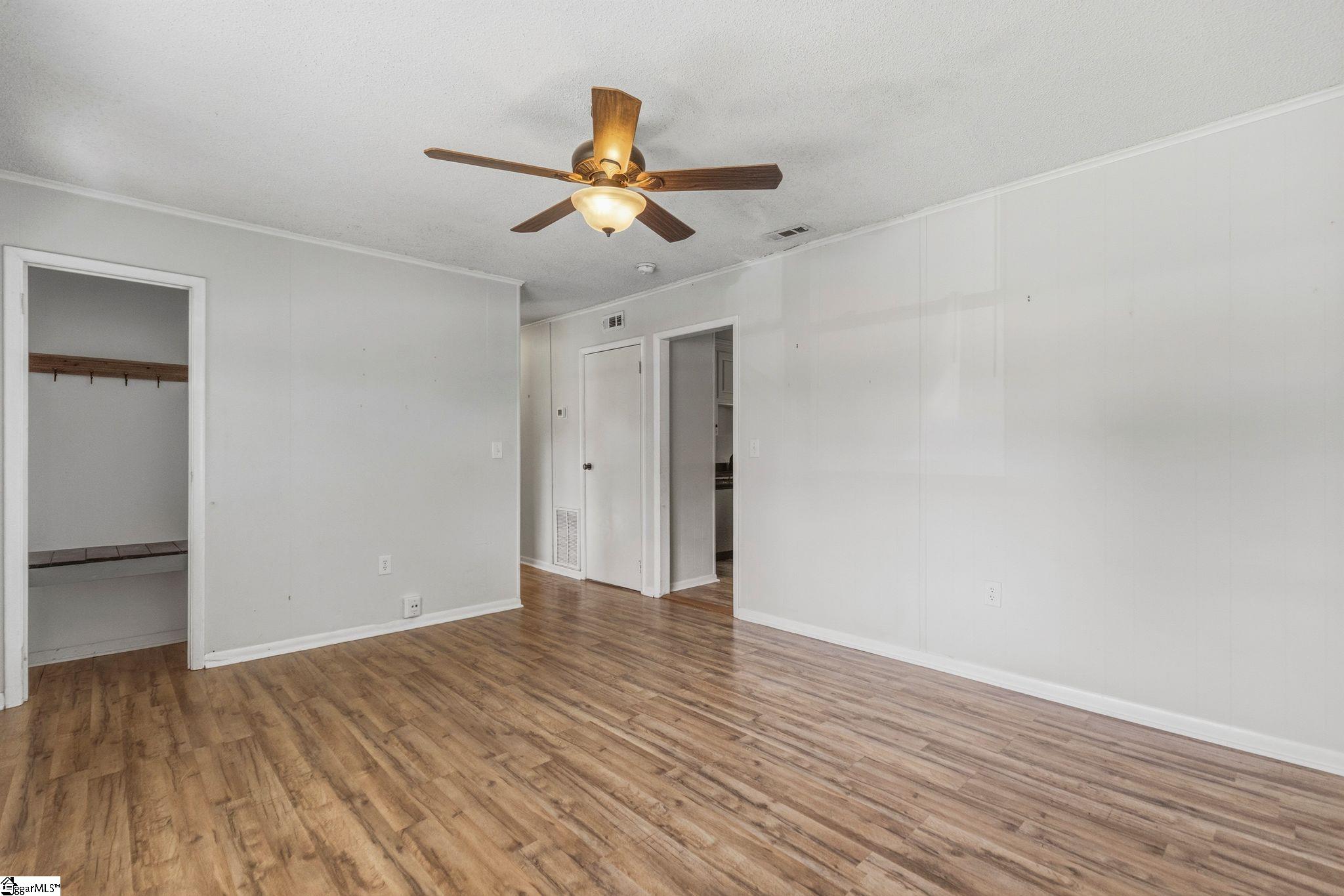 711 Hellams Street Fountain Inn, SC 29644