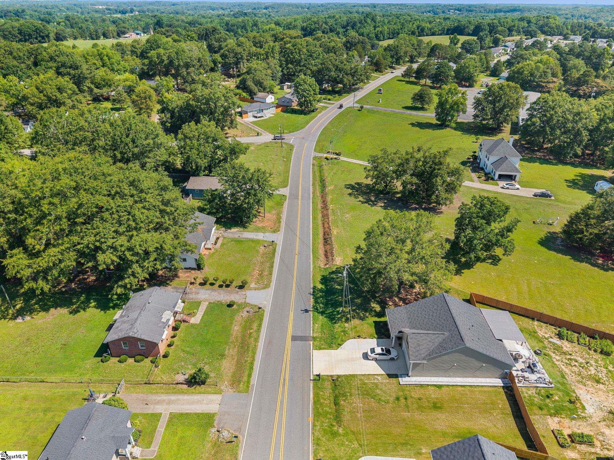 711 Hellams Street Fountain Inn, SC 29644
