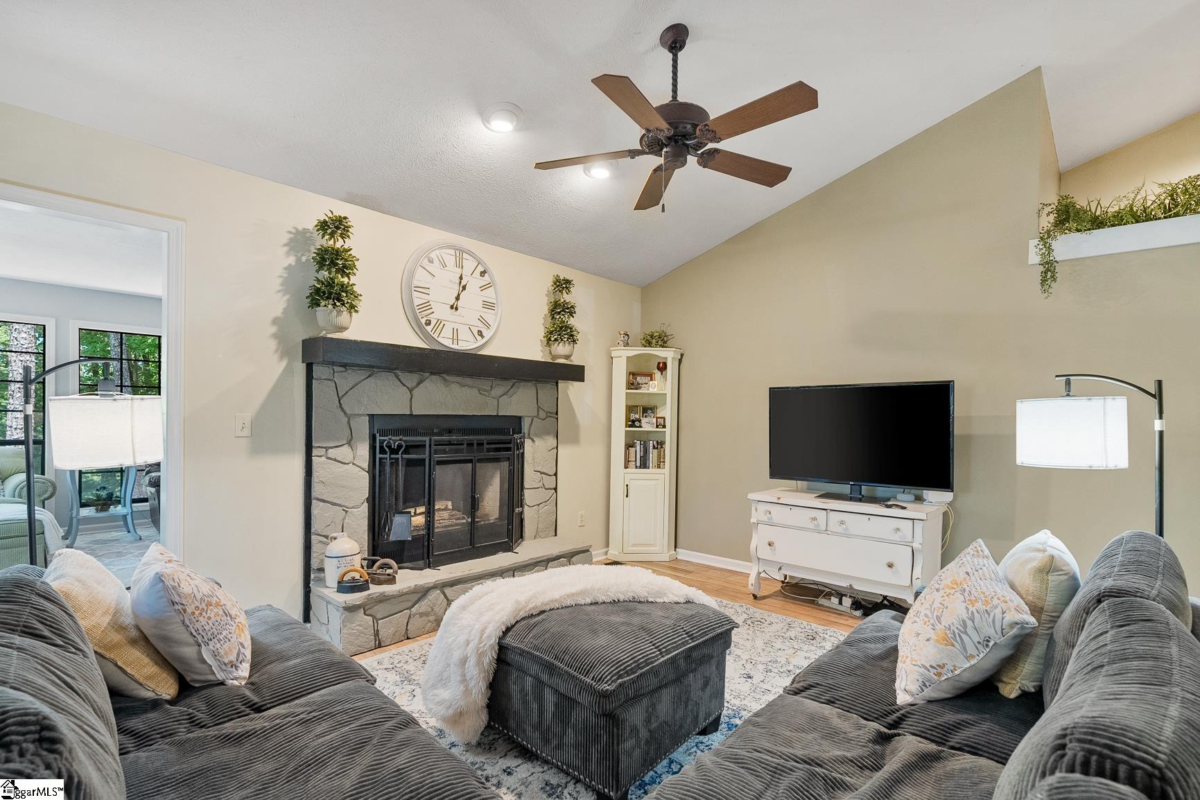 11 Pine Garden Way Drive Salem, SC 29676