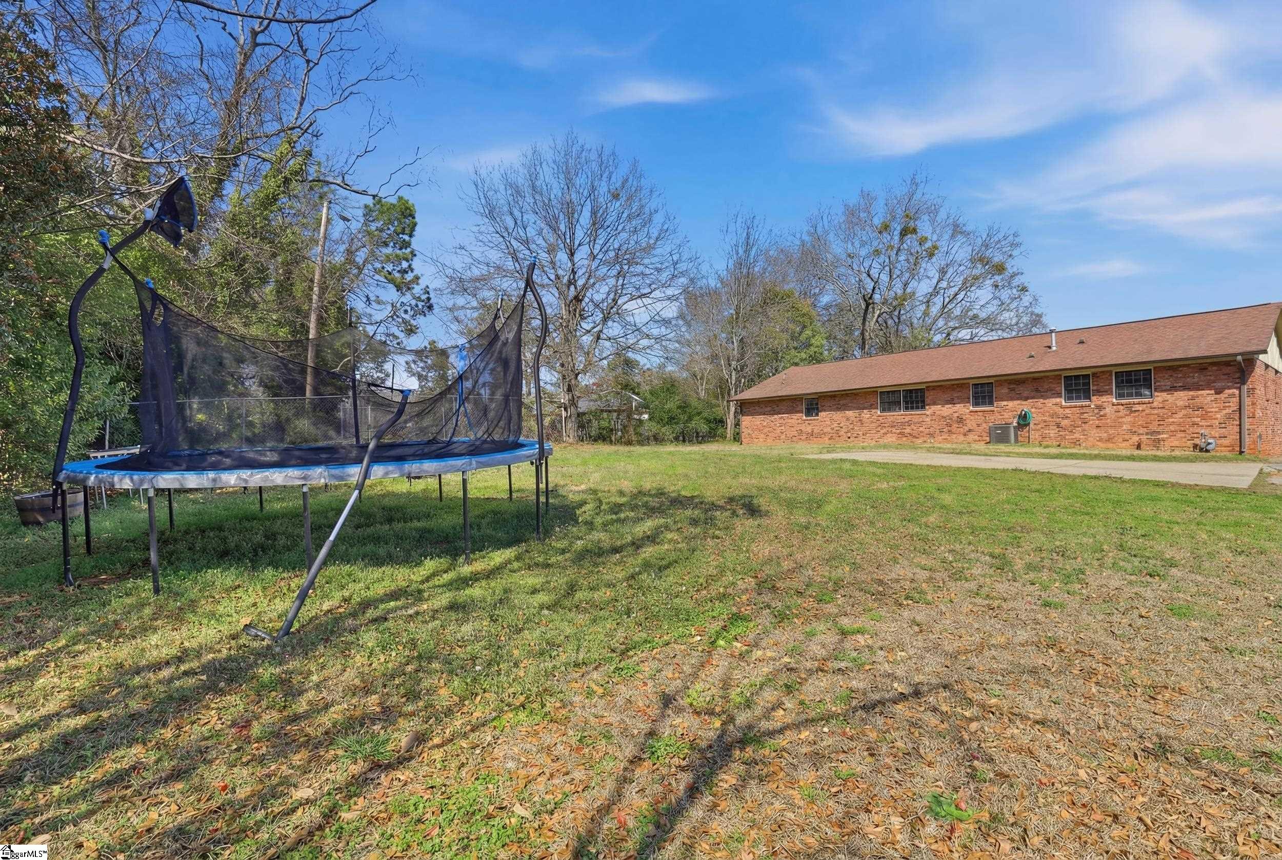632 Old Augusta Road Greenville, SC 29605