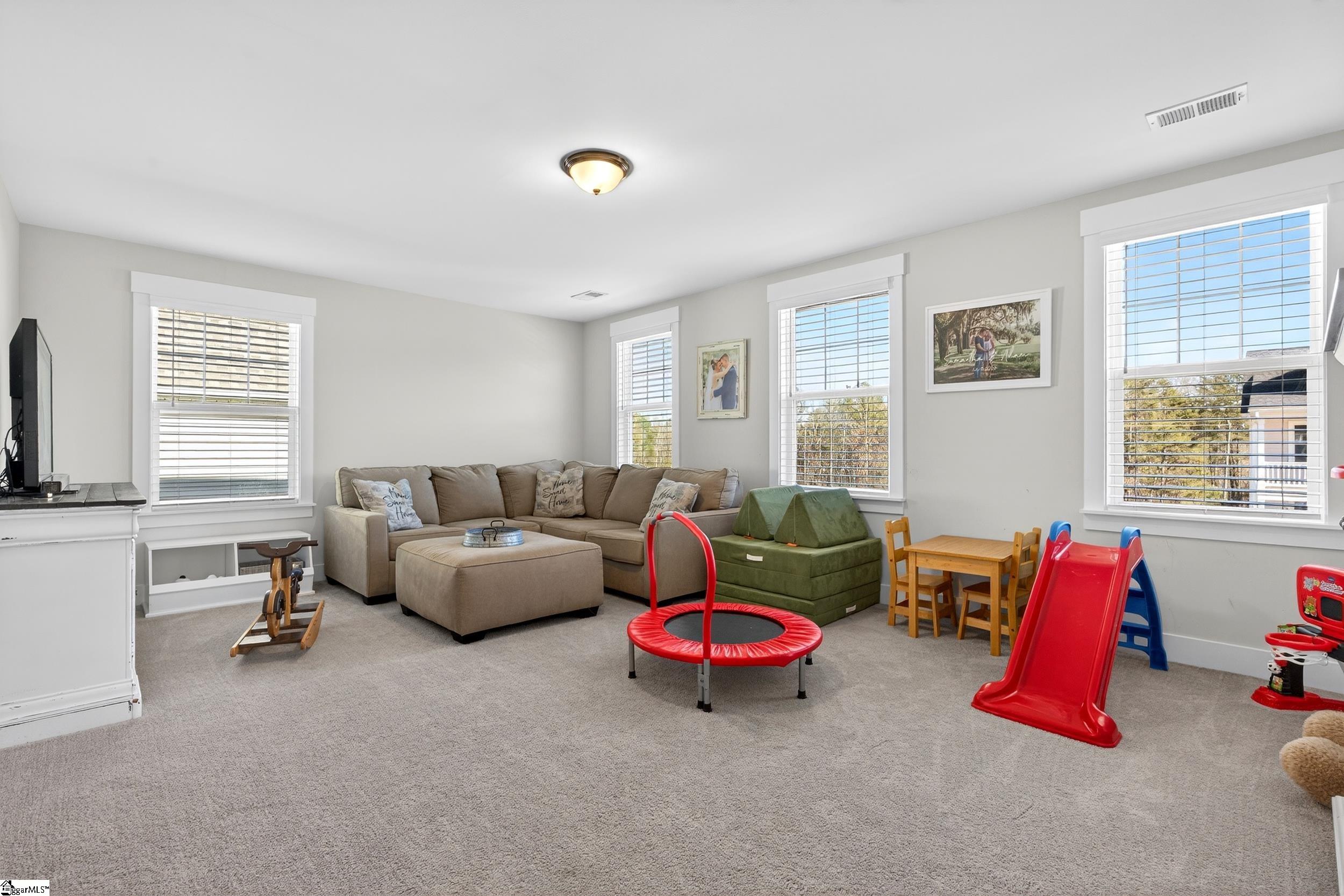109 Woodcross Drive Simpsonville, SC 29681