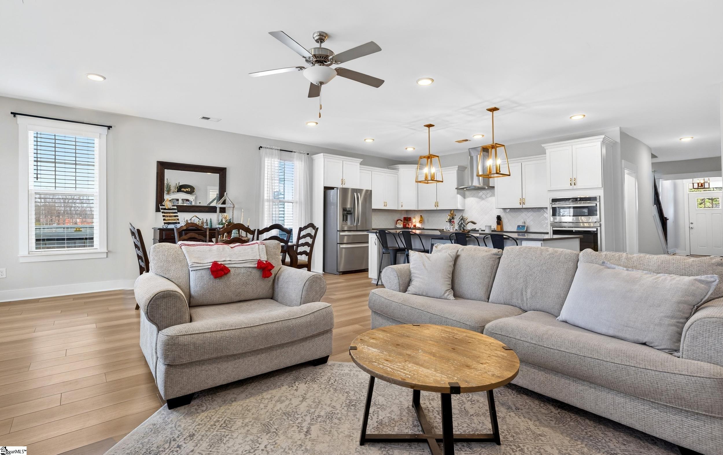 109 Woodcross Drive Simpsonville, SC 29681