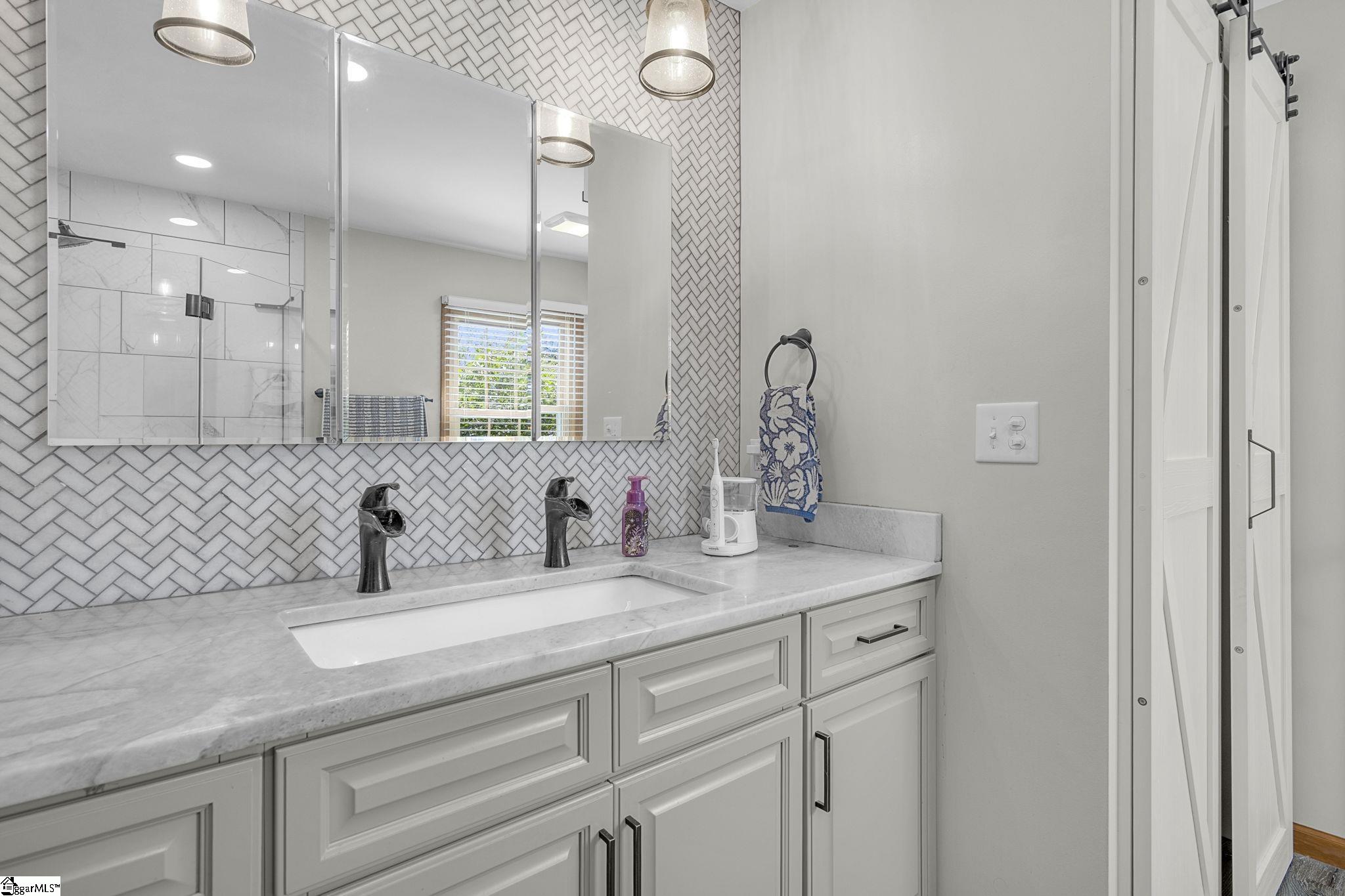 5230 Olden Porter Road Pendelton, SC 29670