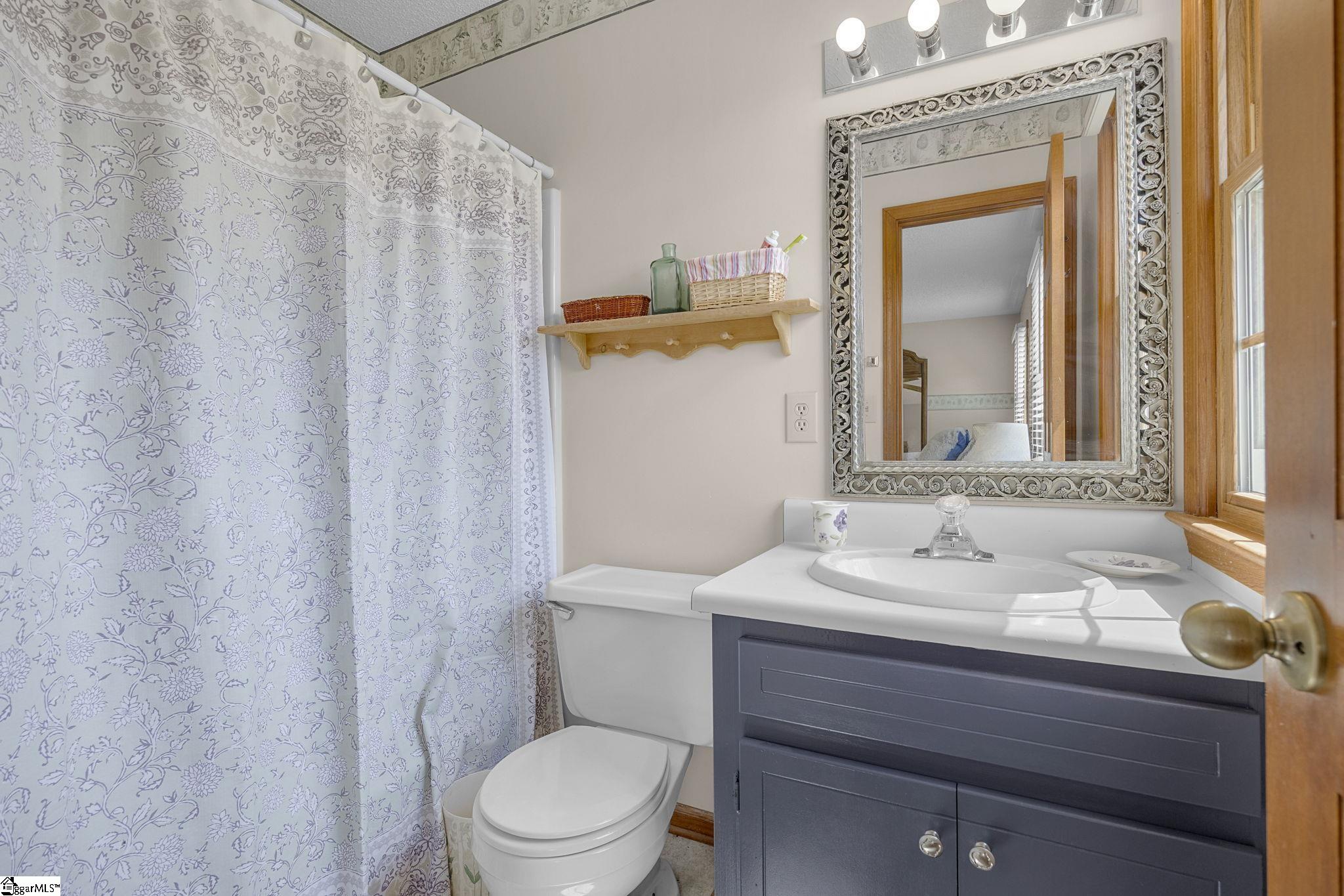 5230 Olden Porter Road Pendelton, SC 29670