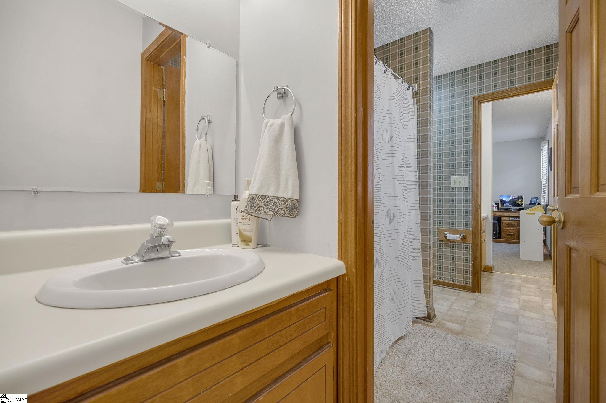 5230 Olden Porter Road Pendelton, SC 29670