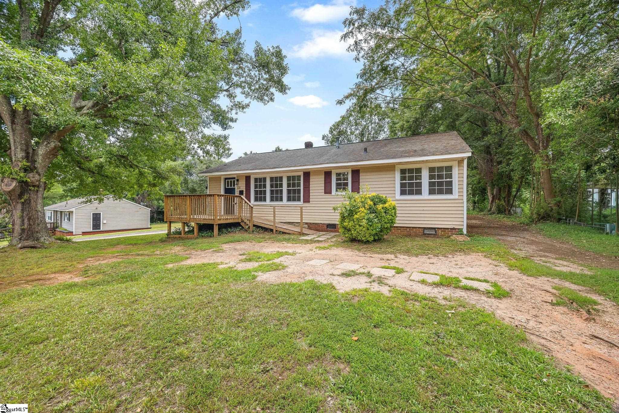 105 Whitener Avenue Spartanburg, SC 29306