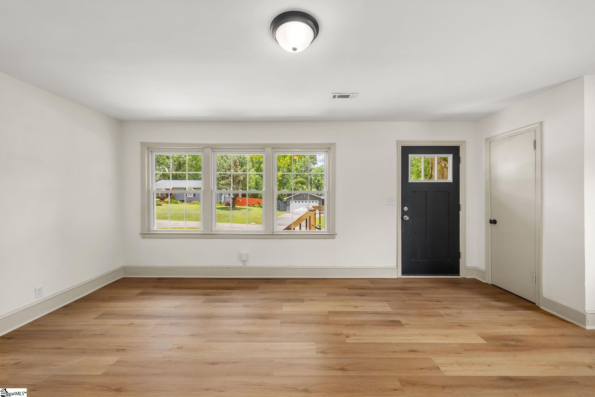 105 Whitener Avenue Spartanburg, SC 29306