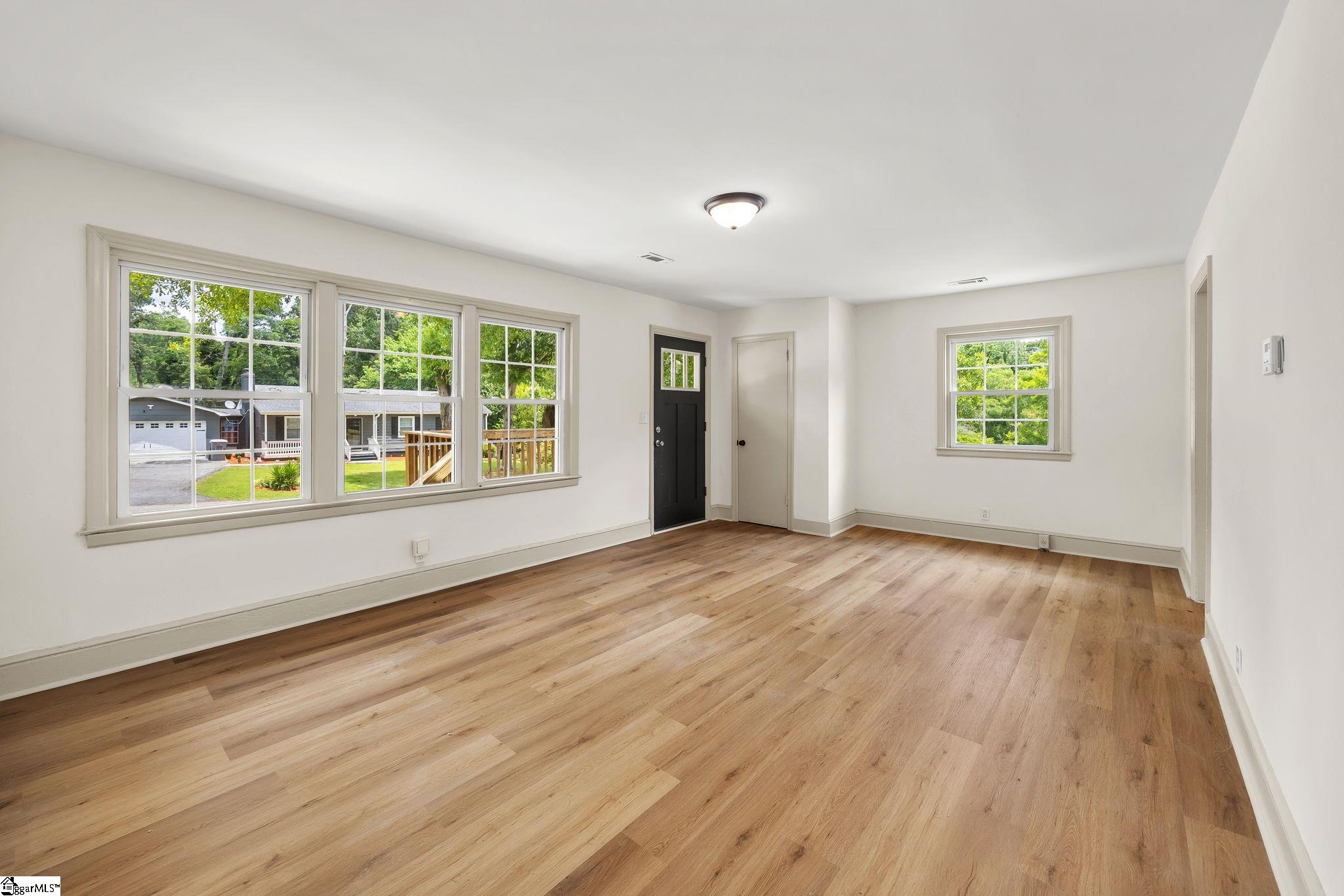 105 Whitener Avenue Spartanburg, SC 29306