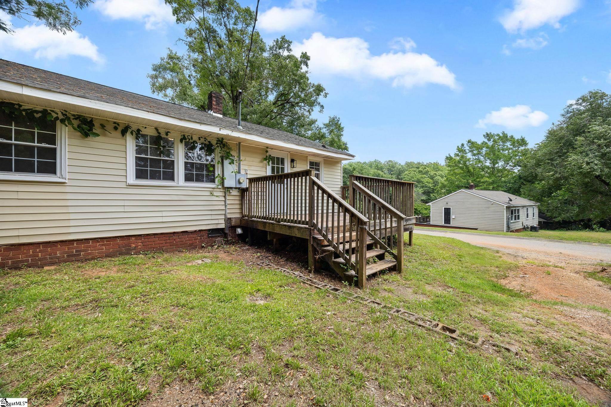 105 Whitener Avenue Spartanburg, SC 29306