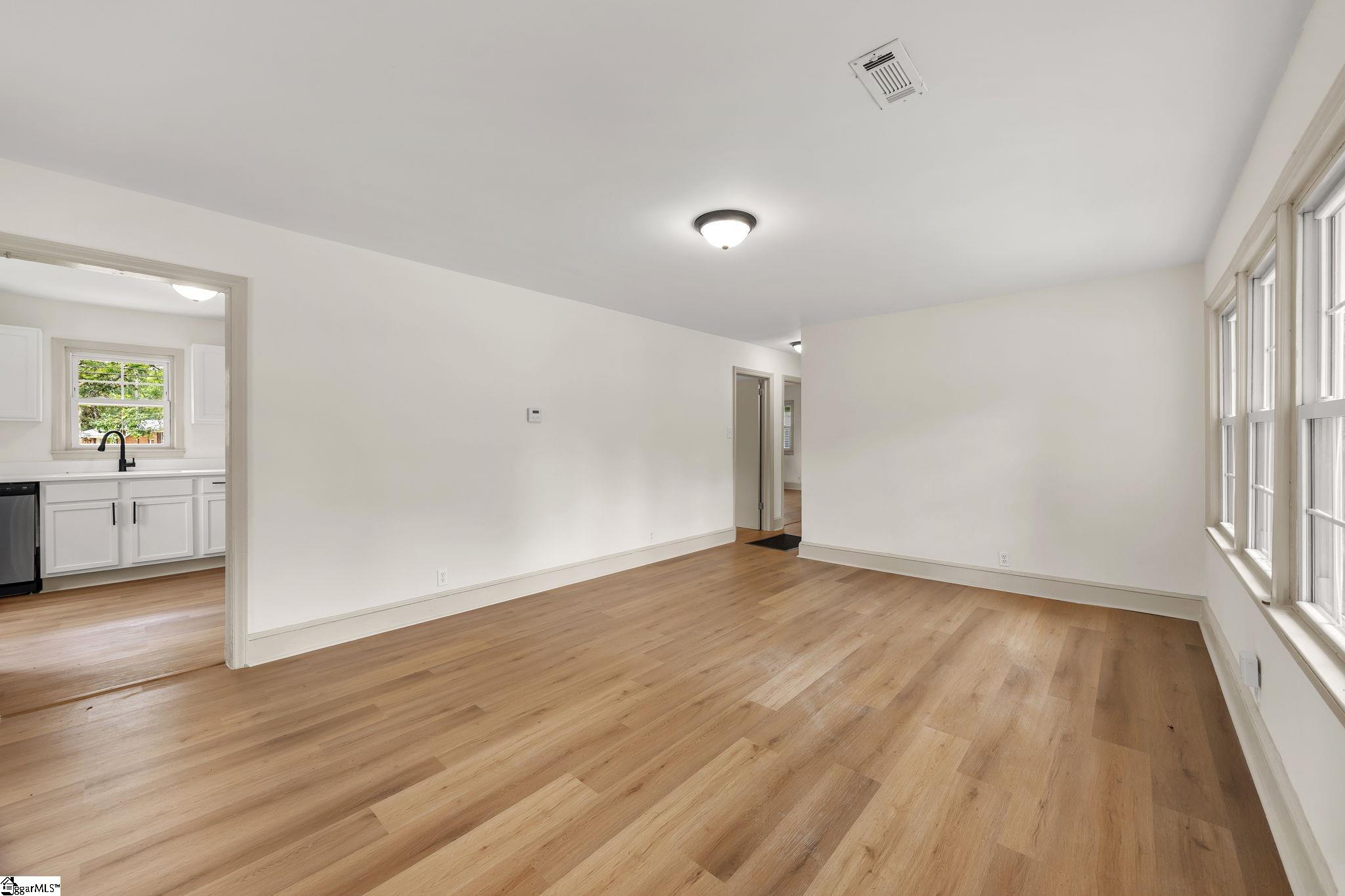 105 Whitener Avenue Spartanburg, SC 29306