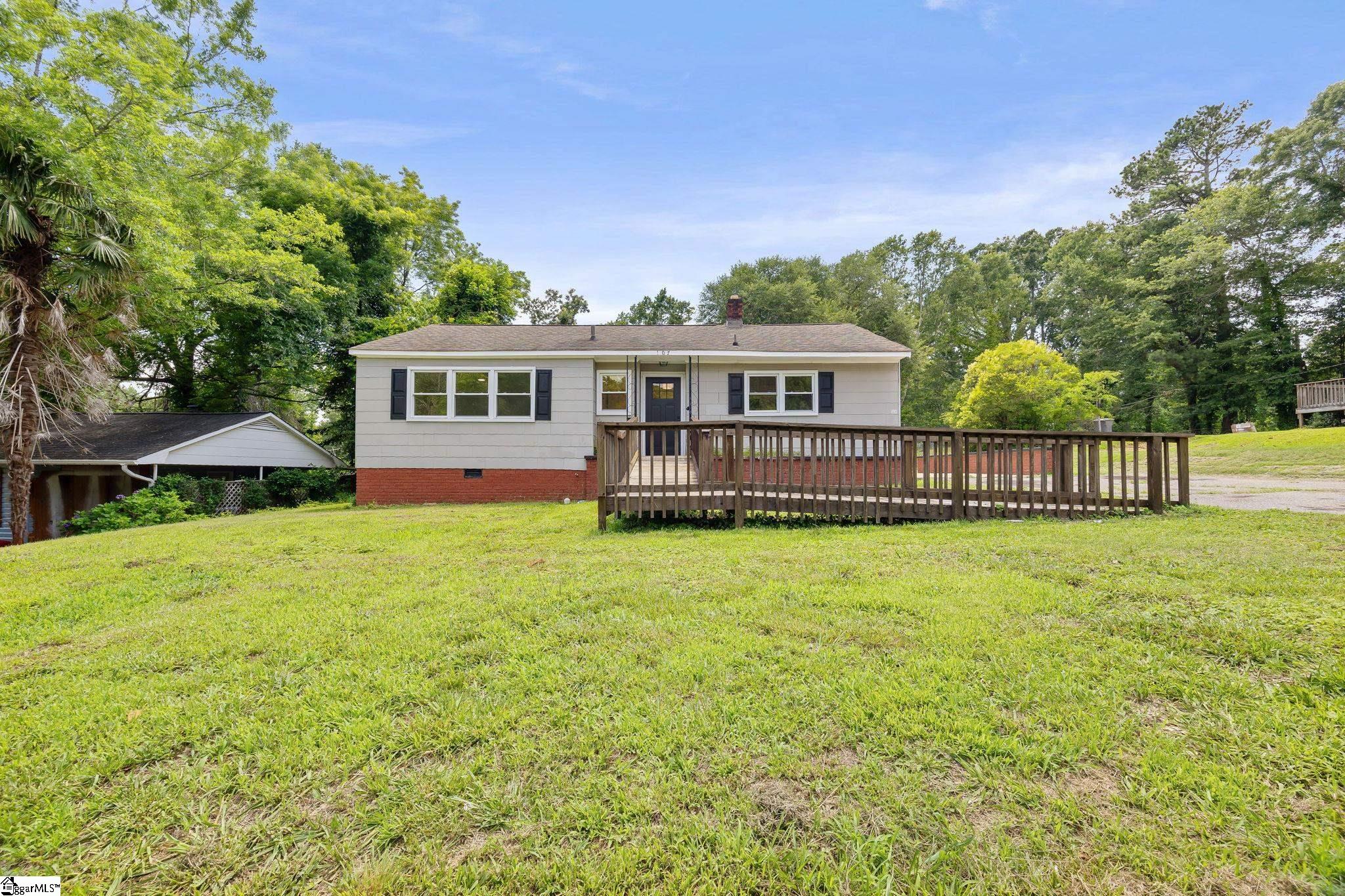 107 Whitener Avenue Spartanburg, SC 29306