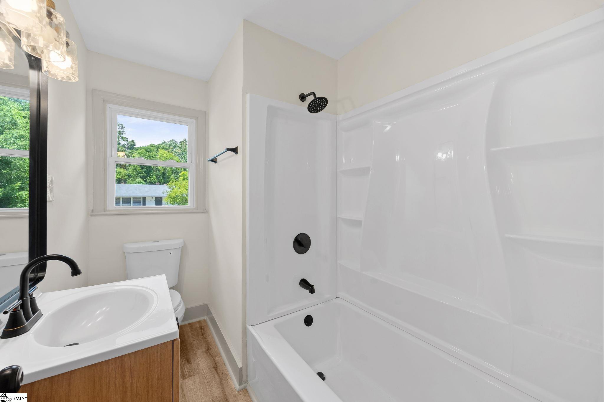 107 Whitener Avenue Spartanburg, SC 29306