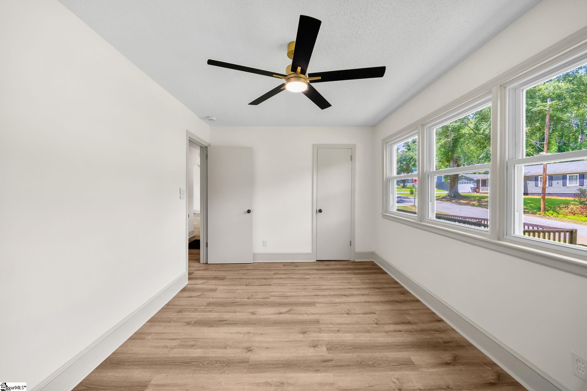 107 Whitener Avenue Spartanburg, SC 29306