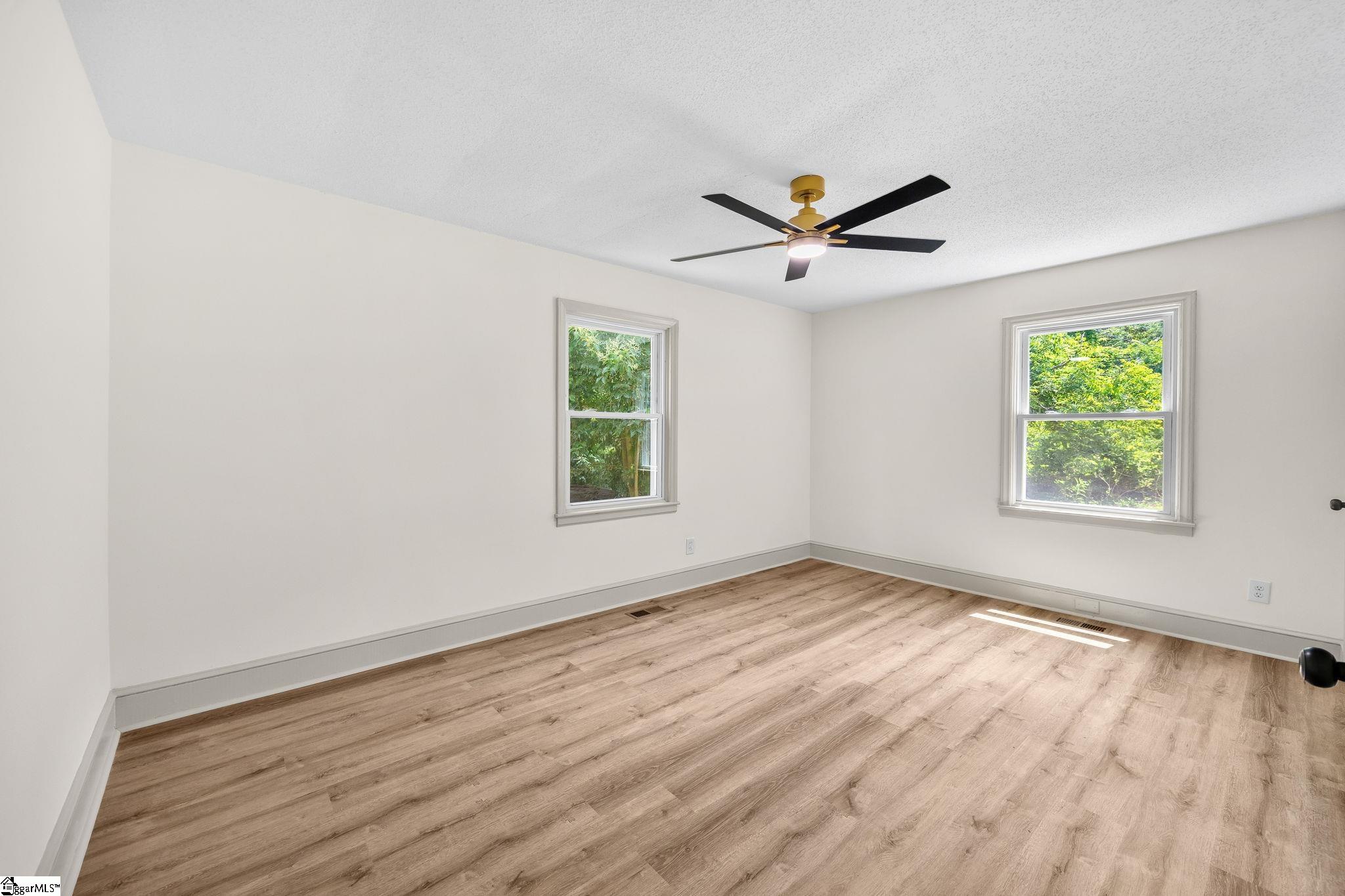 107 Whitener Avenue Spartanburg, SC 29306