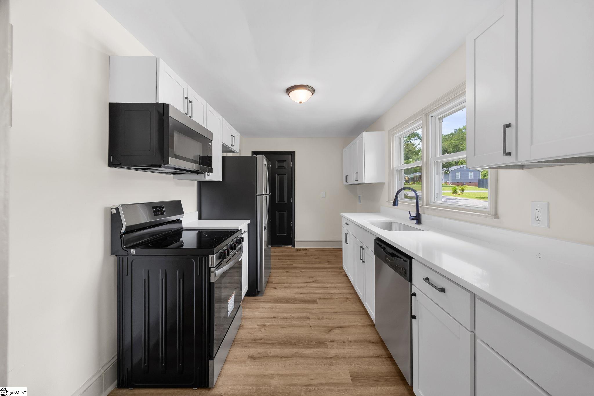 107 Whitener Avenue Spartanburg, SC 29306