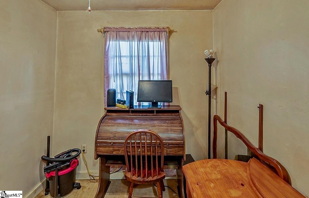 240 Canady Road Wellford, SC 29385