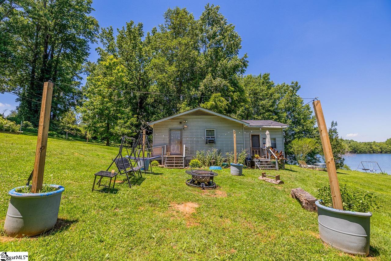 240 Canady Road Wellford, SC 29385