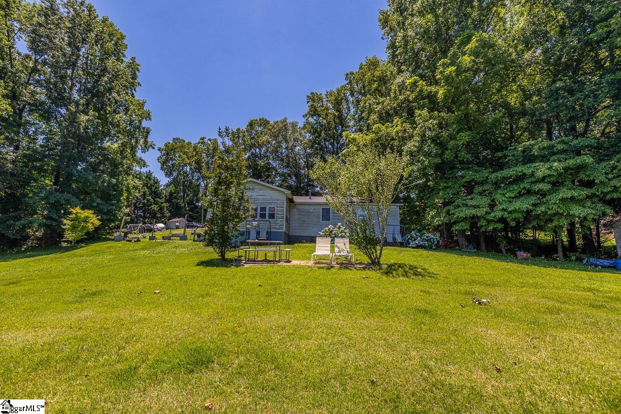 240 Canady Road Wellford, SC 29385