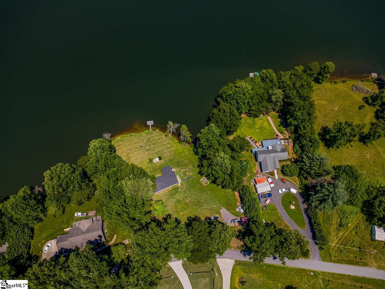 240 Canady Road Wellford, SC 29385