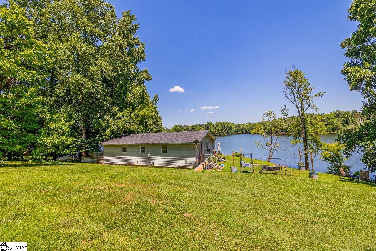 240 Canady Road Wellford, SC 29385