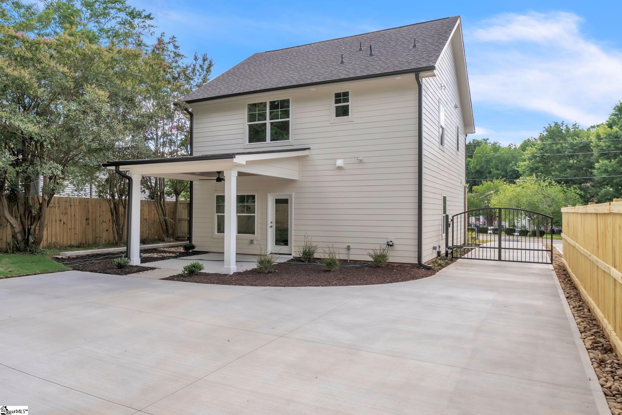 30 Tubbs Mountain Road Travelers Rest, SC 29690-1911