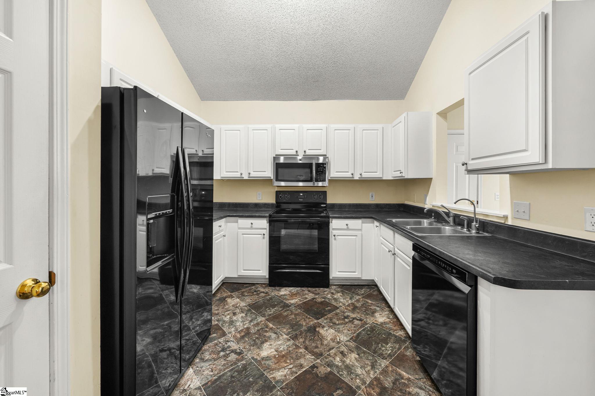 18 River Watch Drive Greenville, SC 29605