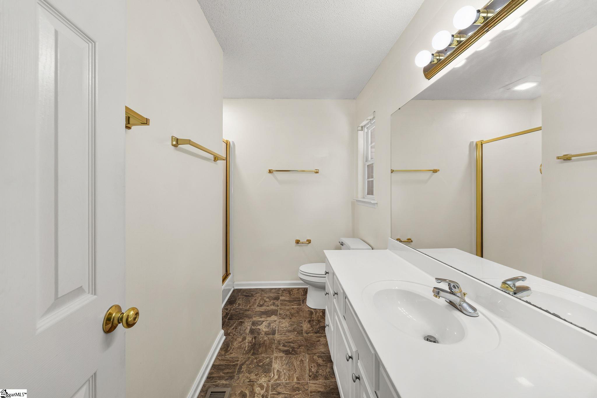 18 River Watch Drive Greenville, SC 29605
