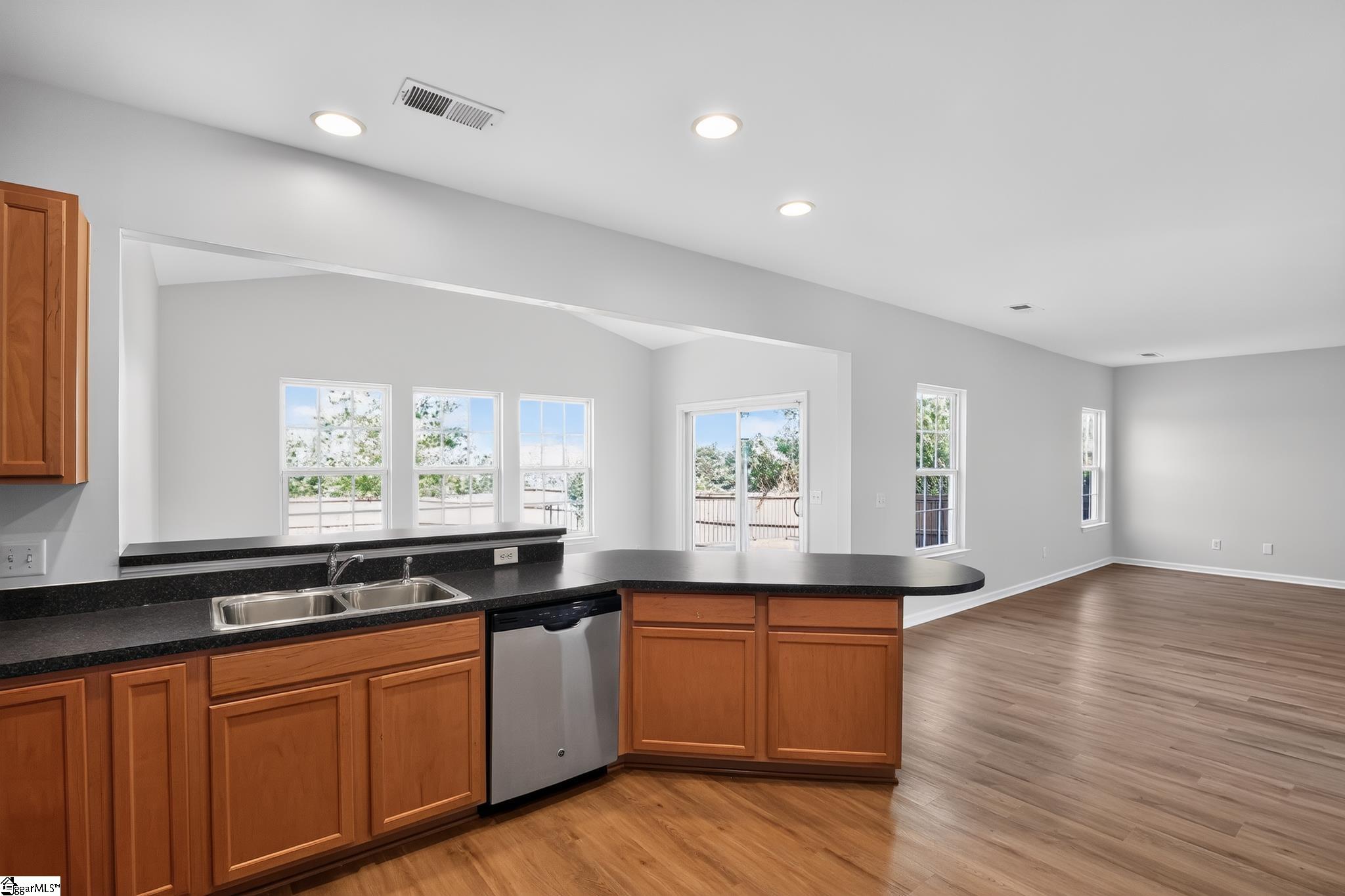 15 Granite Lane Greenville, SC 29607