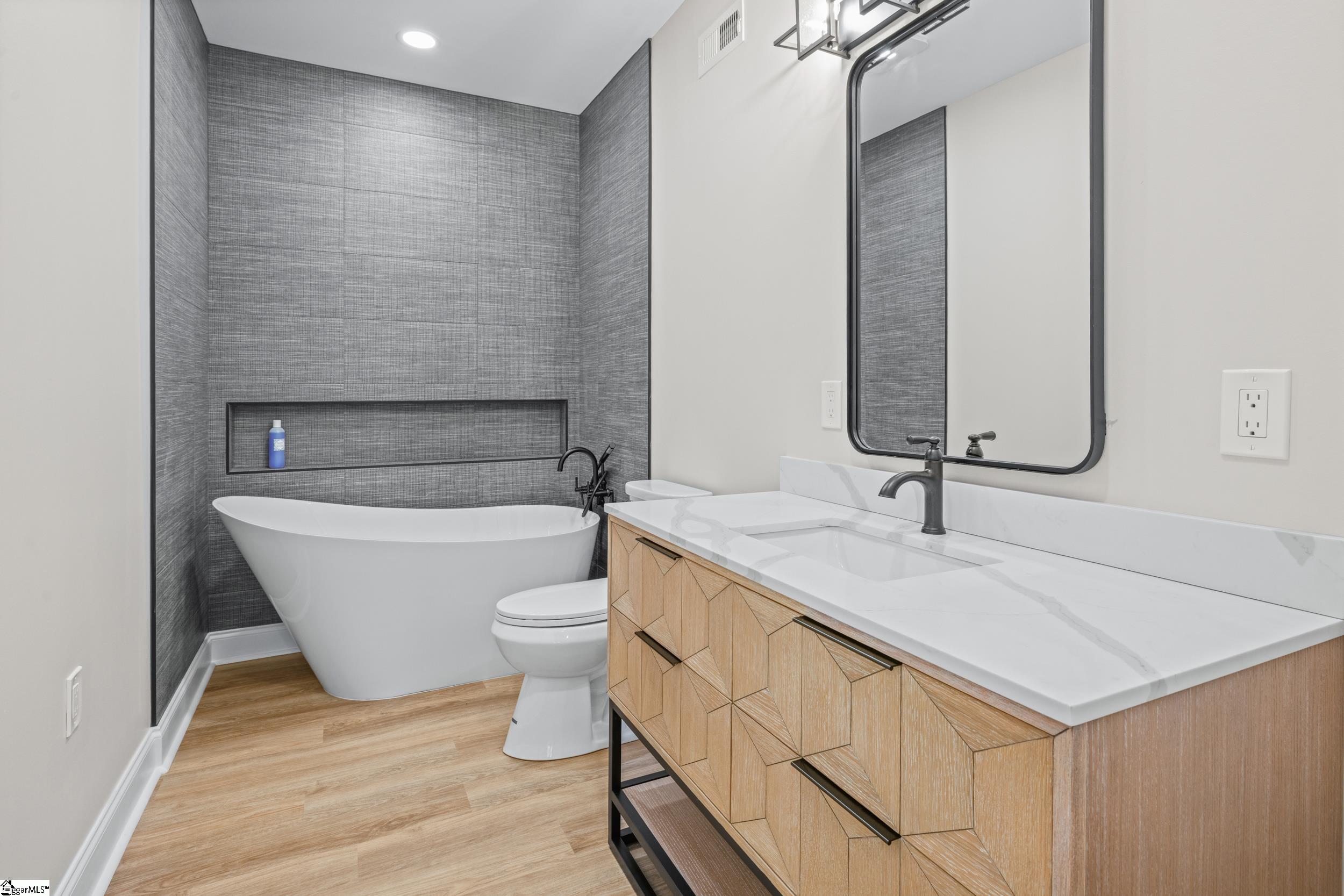 209 Amethyst Way Seneca, SC 29672