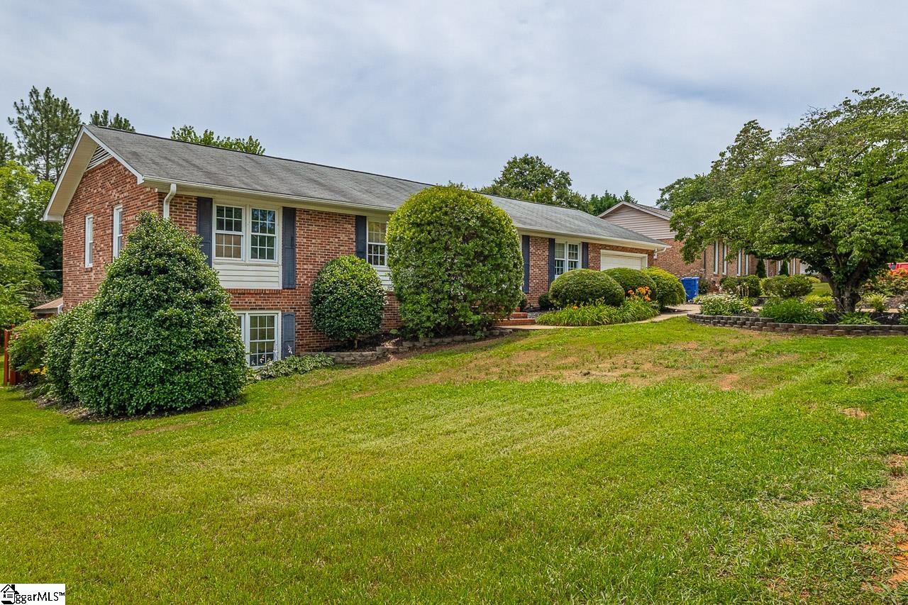 304 Del Norte Road Greenville, SC 29615