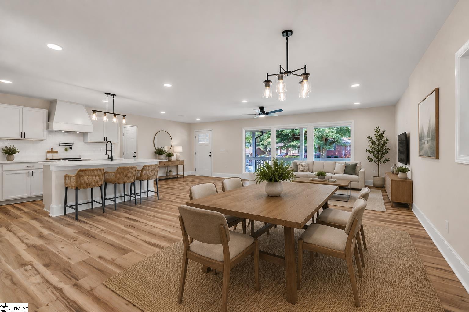 8 Alvin Drive Greenville, SC 29605