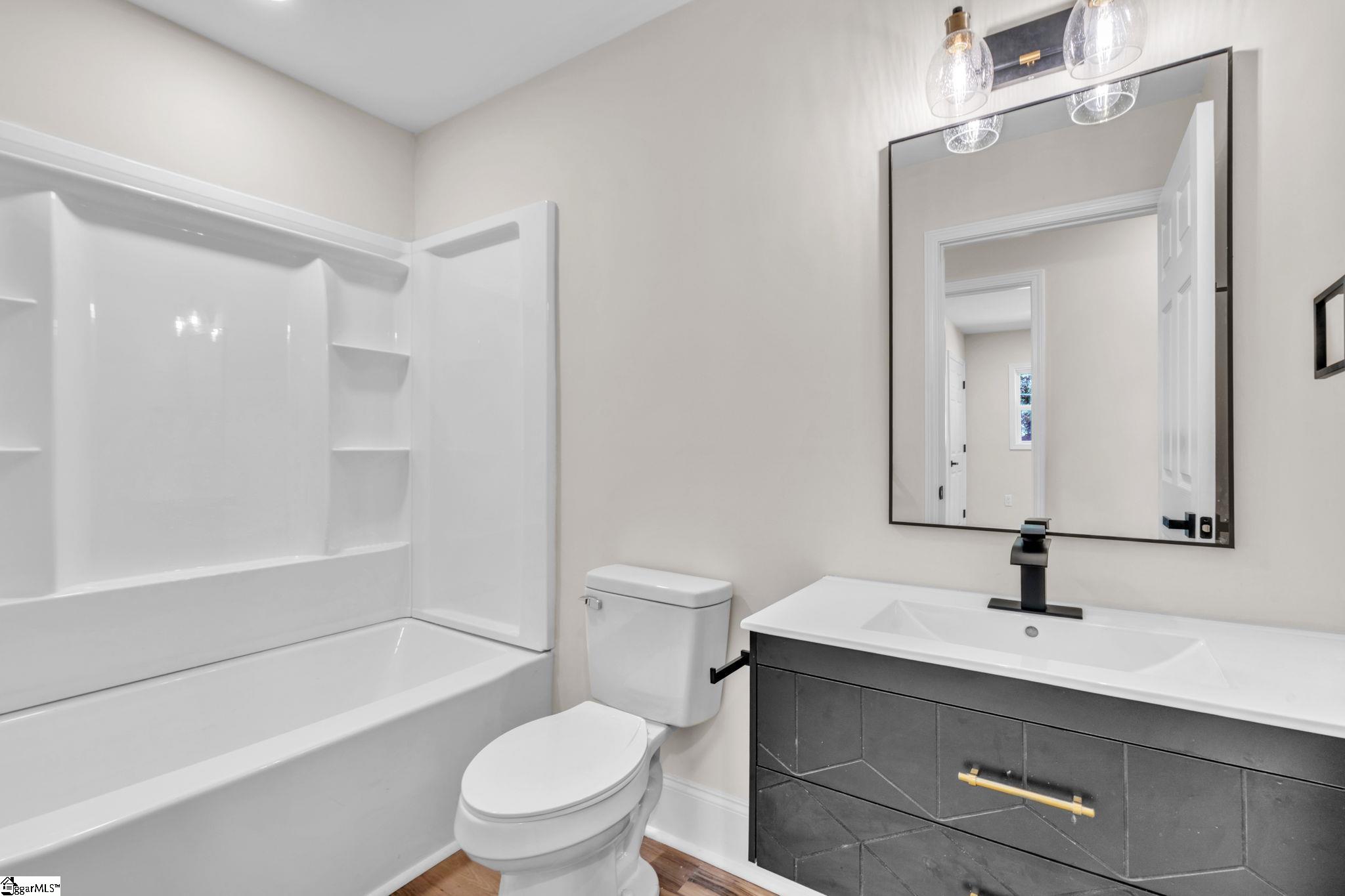 8 Alvin Drive Greenville, SC 29605