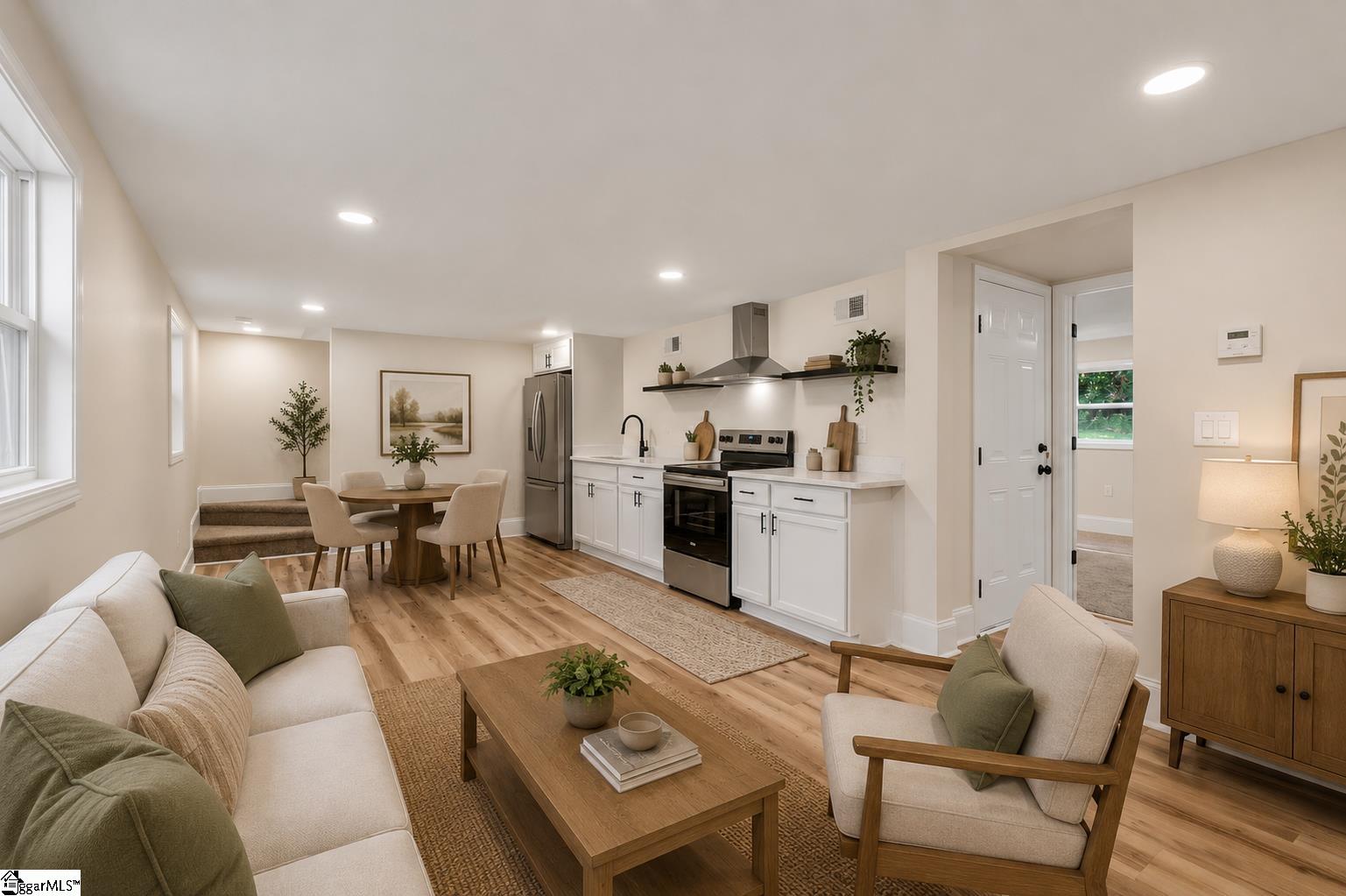 8 Alvin Drive Greenville, SC 29605