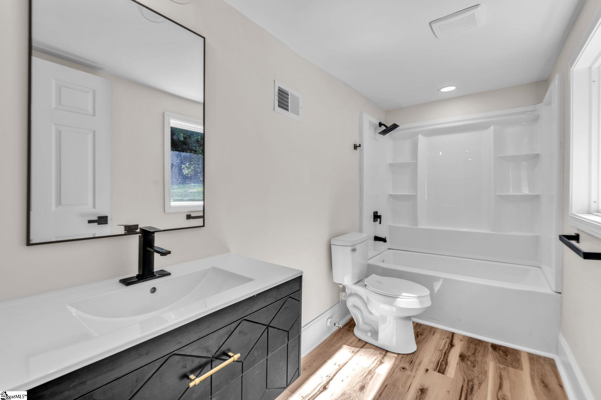 8 Alvin Drive Greenville, SC 29605