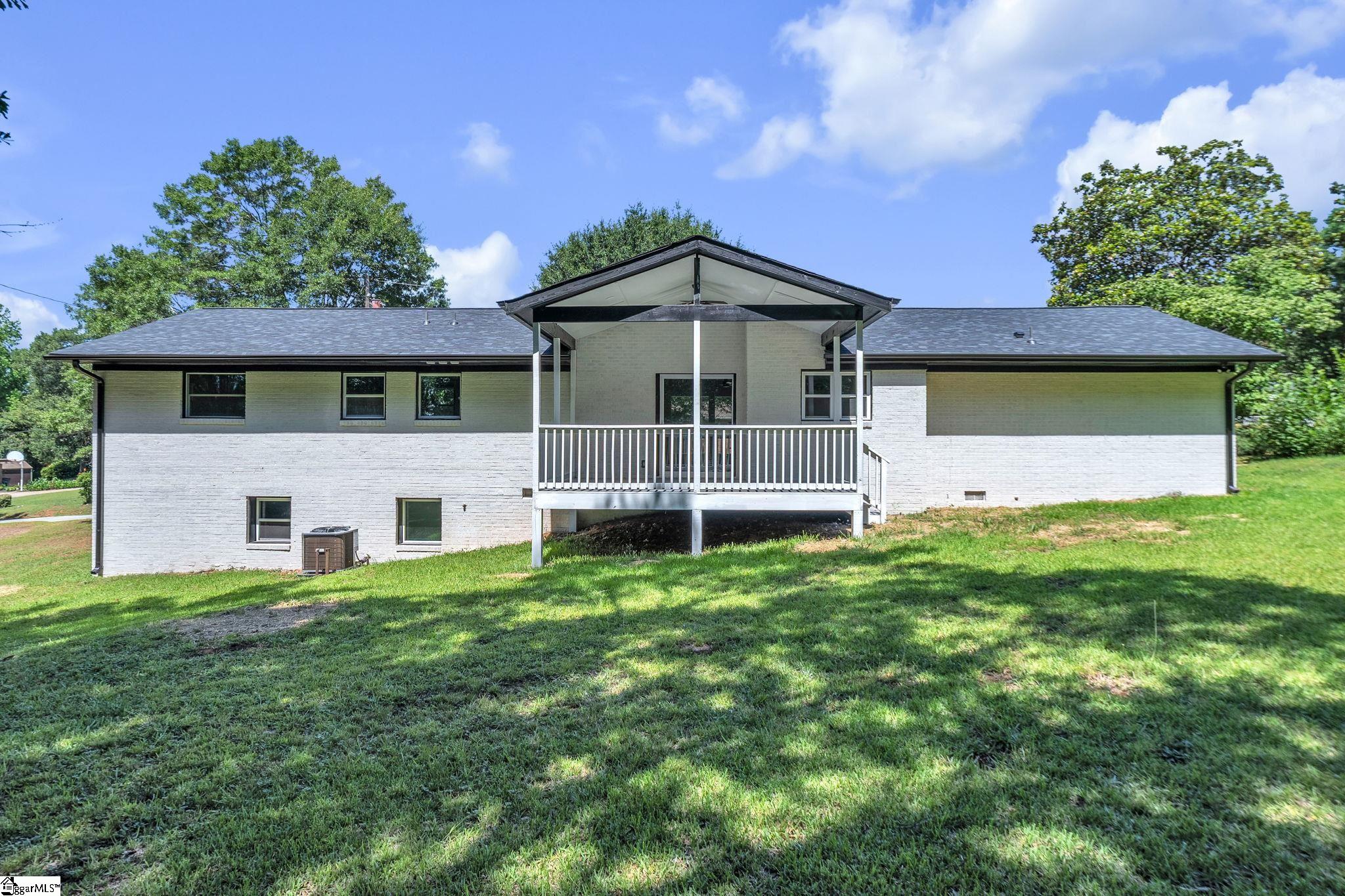 8 Alvin Drive Greenville, SC 29605