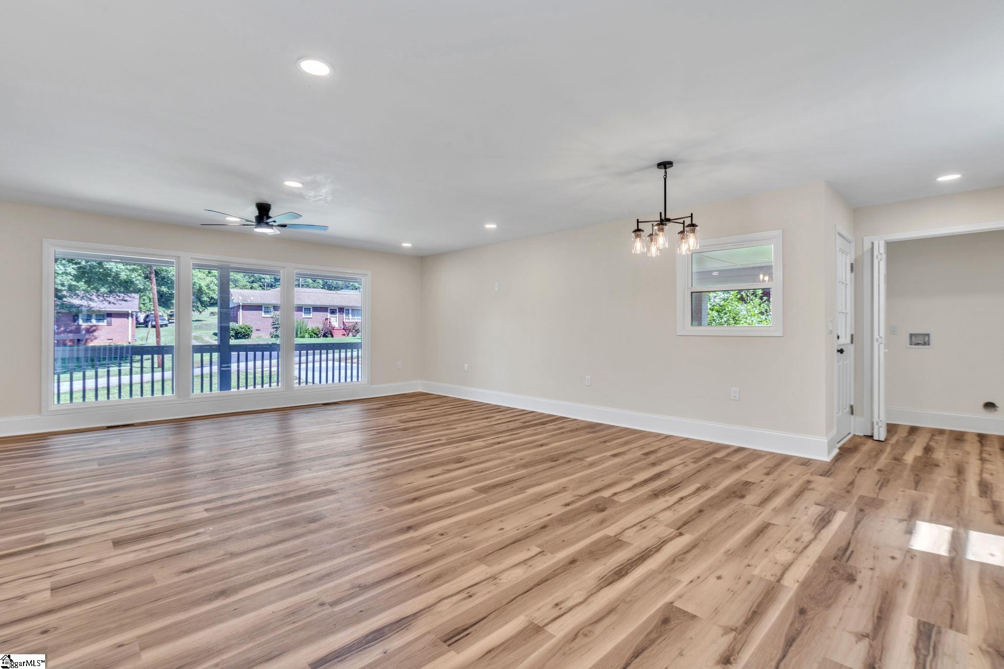 8 Alvin Drive Greenville, SC 29605