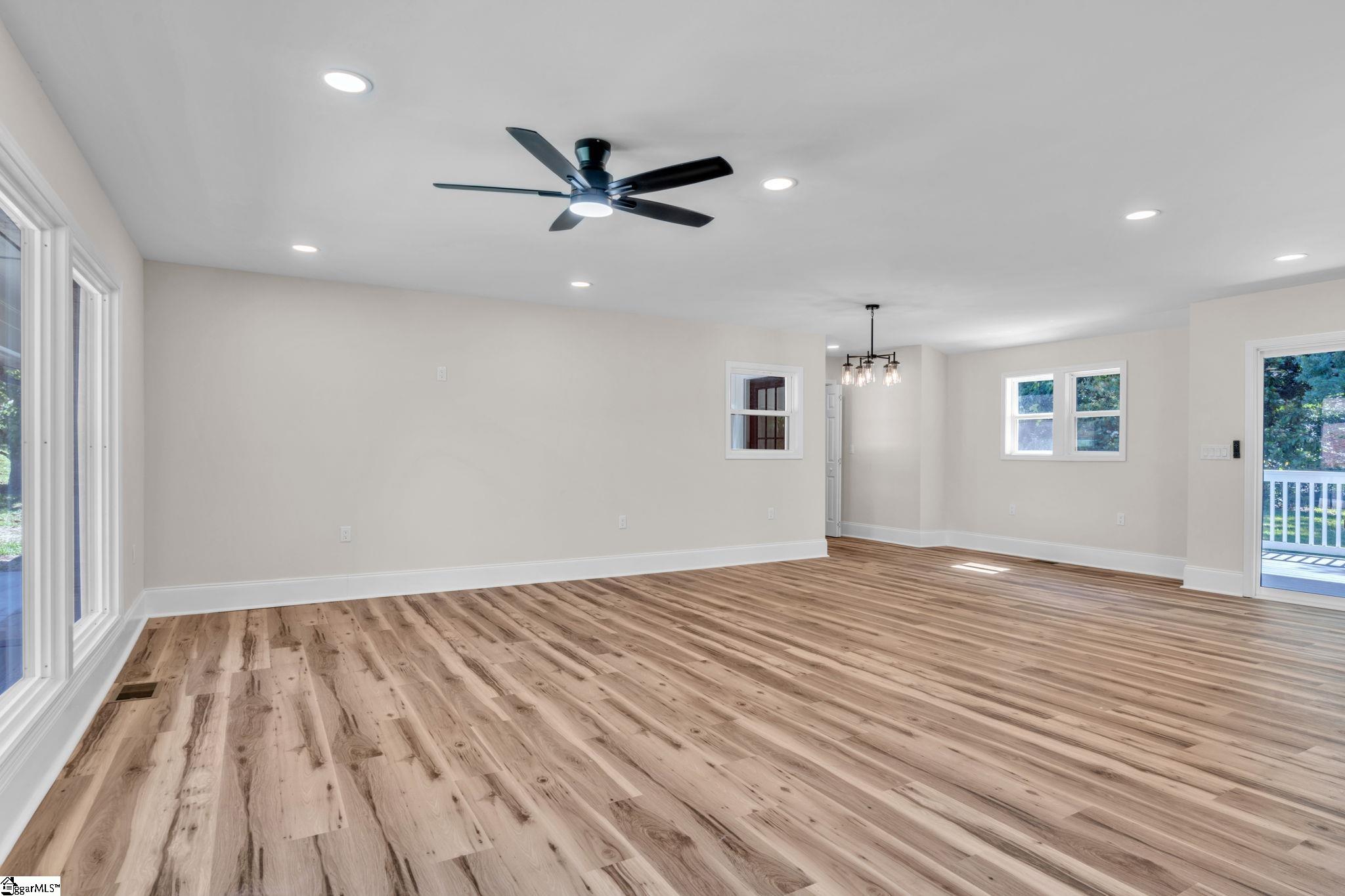 8 Alvin Drive Greenville, SC 29605