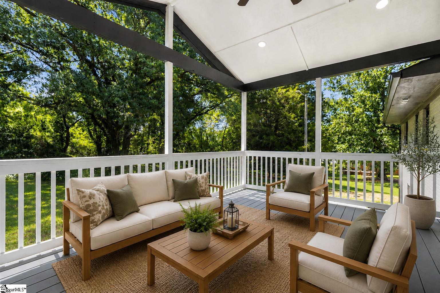 8 Alvin Drive Greenville, SC 29605